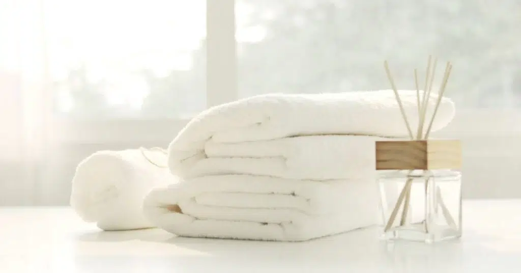 white bath towels