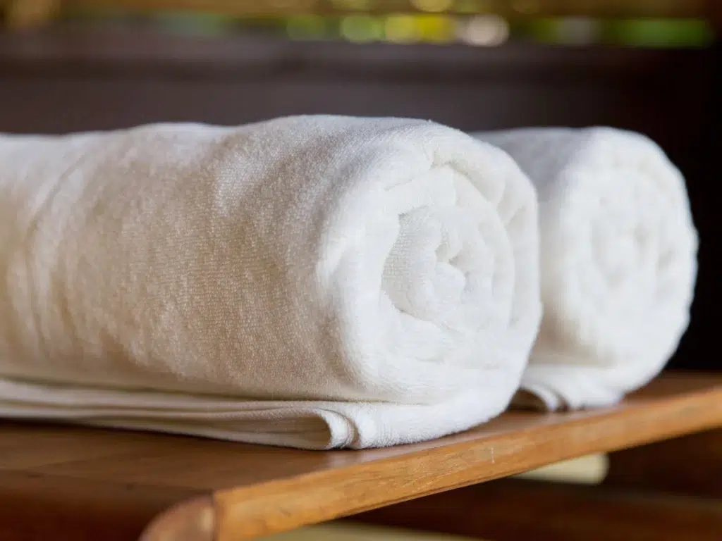 bath towels for airbnb
