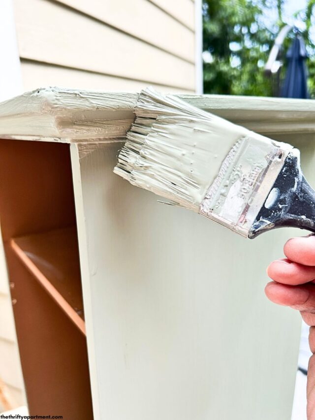 How to Paint a Laminate Nightstand