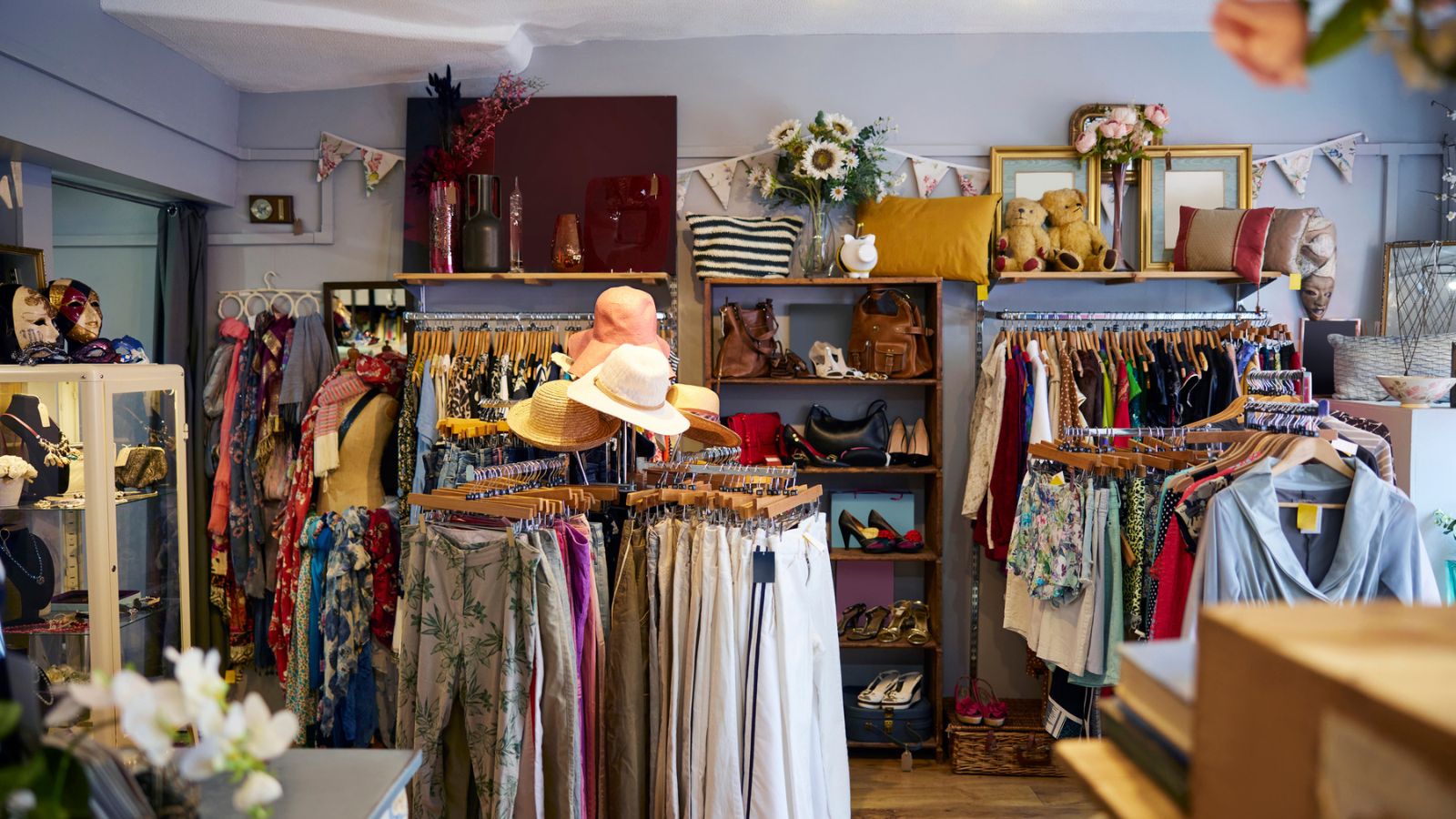 13 Best Thrift Stores In Atlanta For Hot 'Lanta Bargains