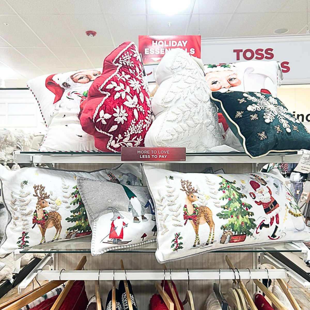 26 Most Wonderful Christmas Decor Finds at HomeGoods