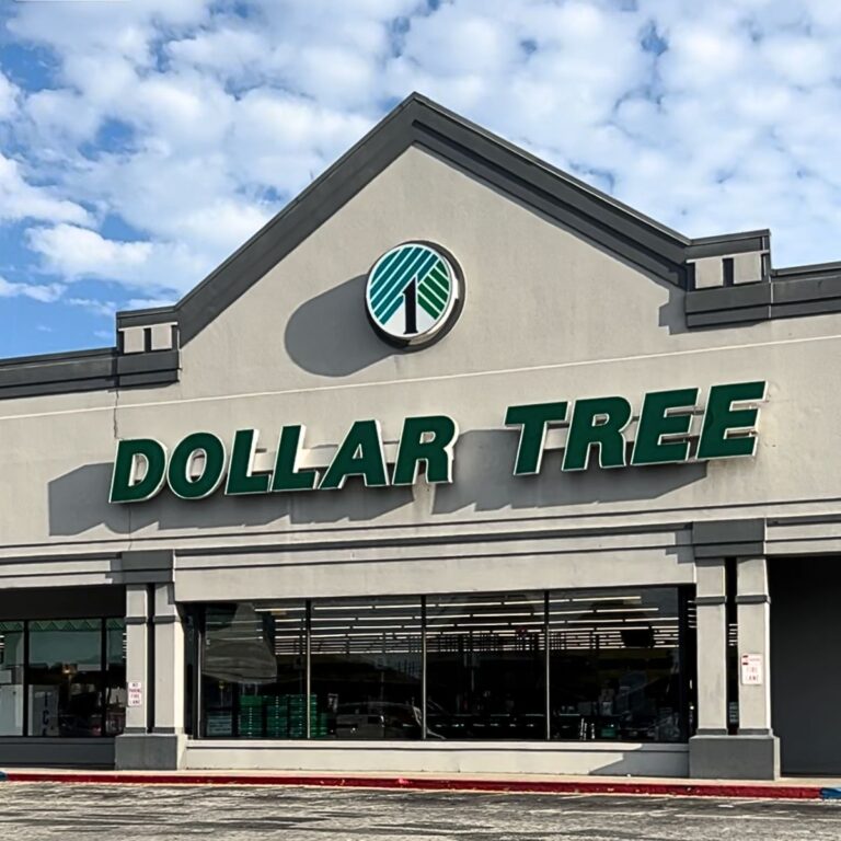 dollar tree sign