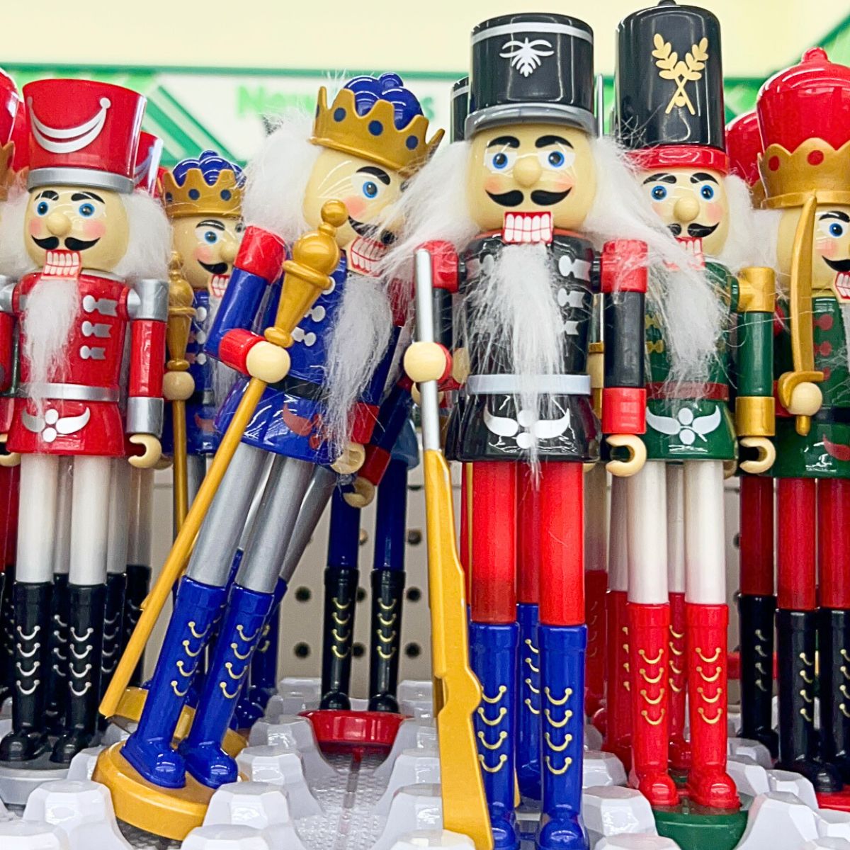 https://thethriftyapartment.com/wp-content/uploads/2023/11/toy-soldiers-in-color.jpeg