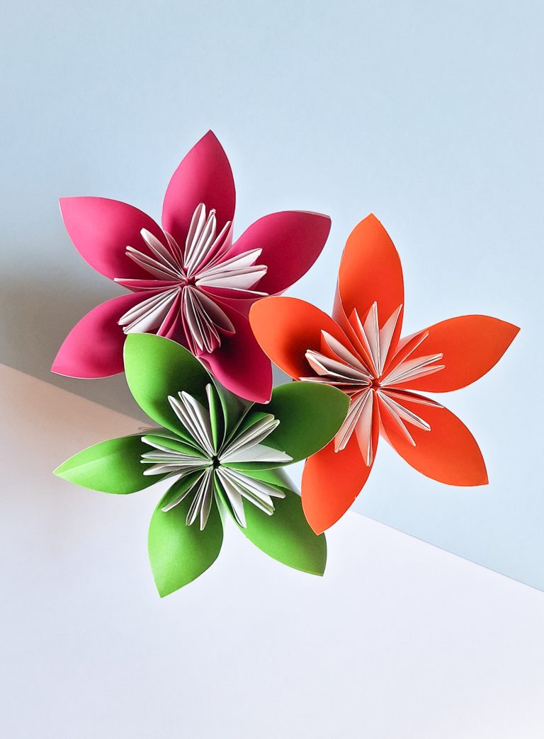 How to Make an Origami Flower Kusudama