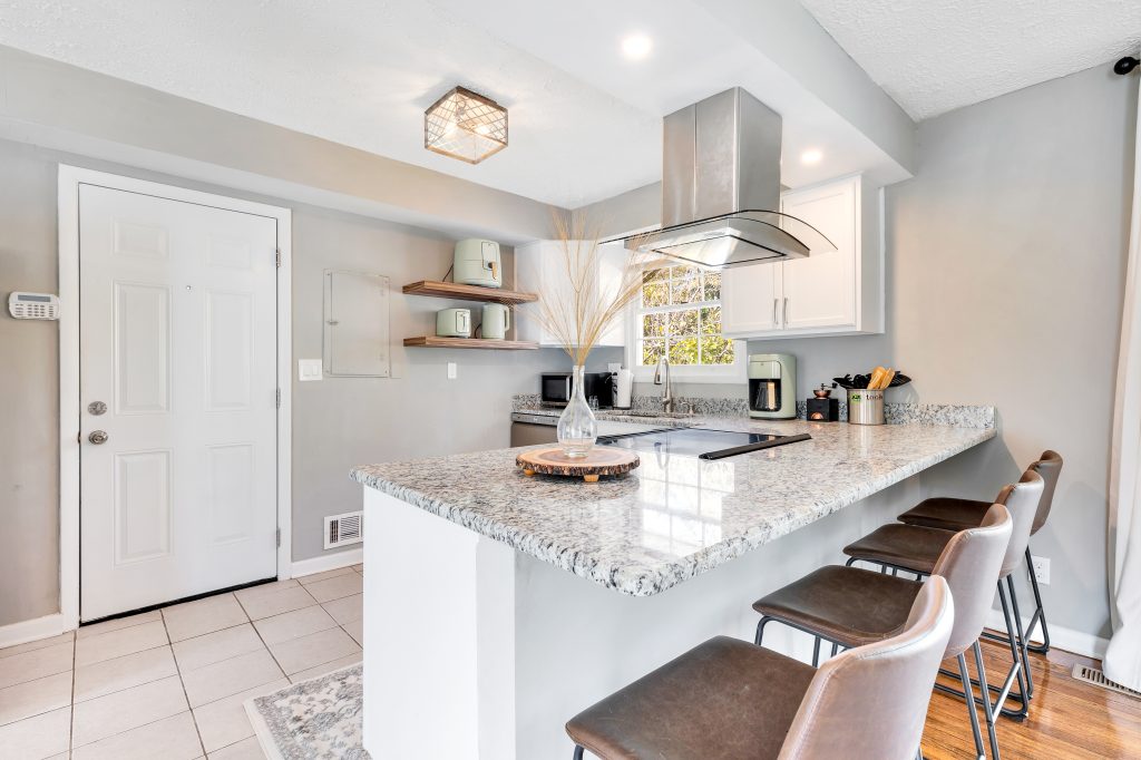 Short term rental kitchen airbnb