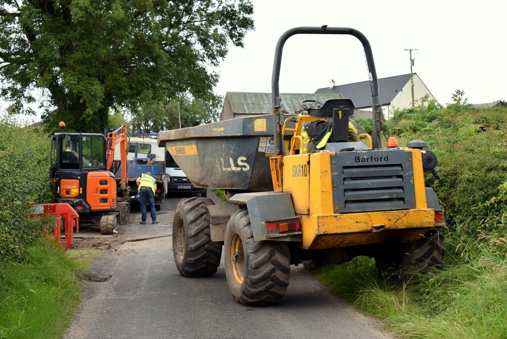 1024px Contractor at work Tullywee geograph.org .uk 6219509
