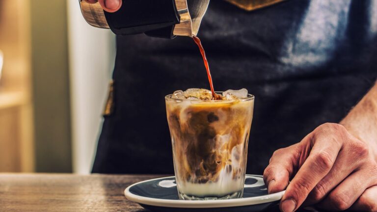 You Order a $5 Coffee… Then the Barista Flips the Screen for a $1, $2, or $3 Tip — Reasonable or Ridiculous?