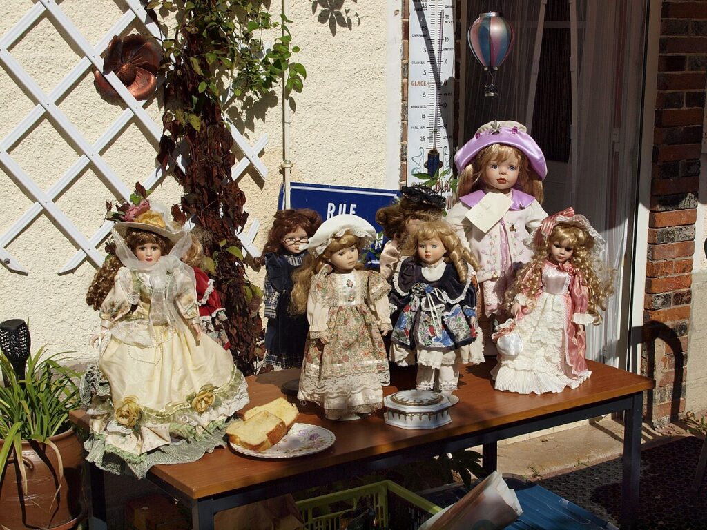 vintage toys dolls
