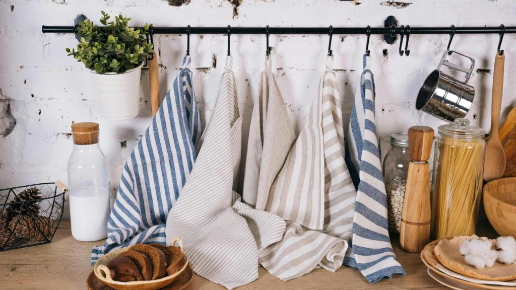 9 Items In Your Kitchen You&rsquo;re Forgetting to Clean (And It Shows)
