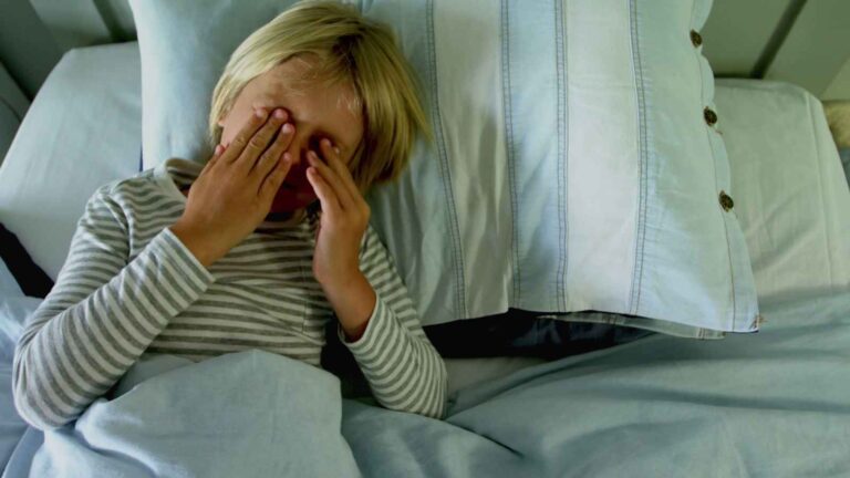 10 Warning Signs Your Bed Might Be Crawling with Dust Mites