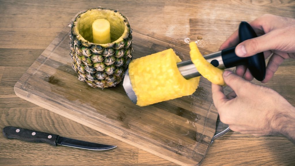 the pineapple corer slicer