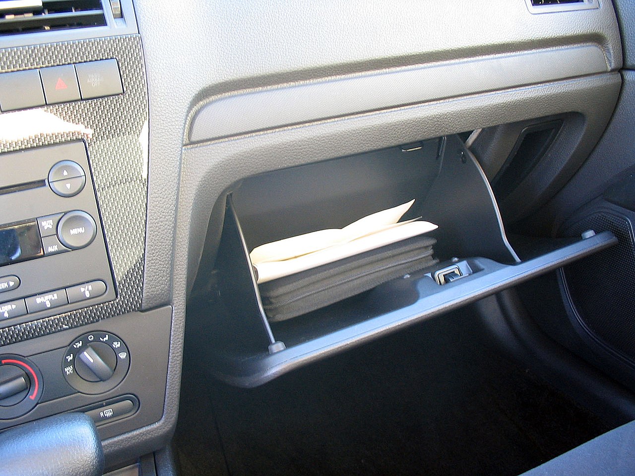 glove box