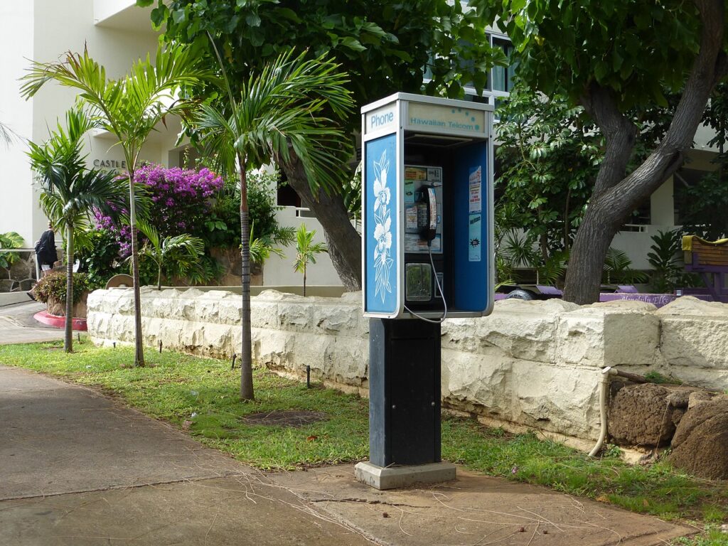 1280px Hawaii Telecom Pay phone Short Stand