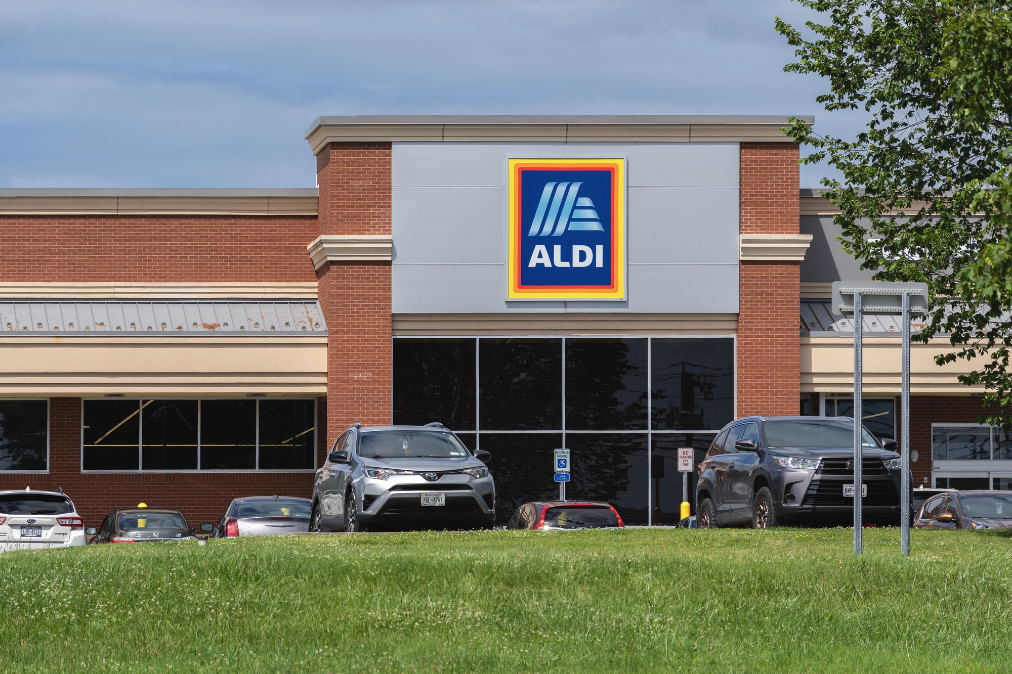 10 Mistakes People Make When Shopping at ALDI