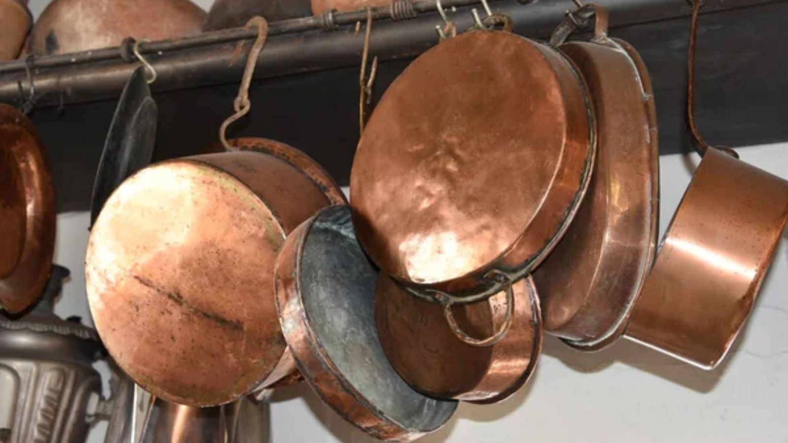 Old or Damaged Pots and Pans