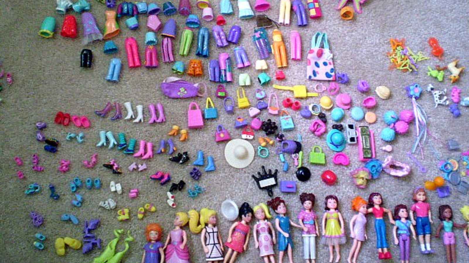 15 Things Every 90s Kid Had That Are Incredibly Valuable Now