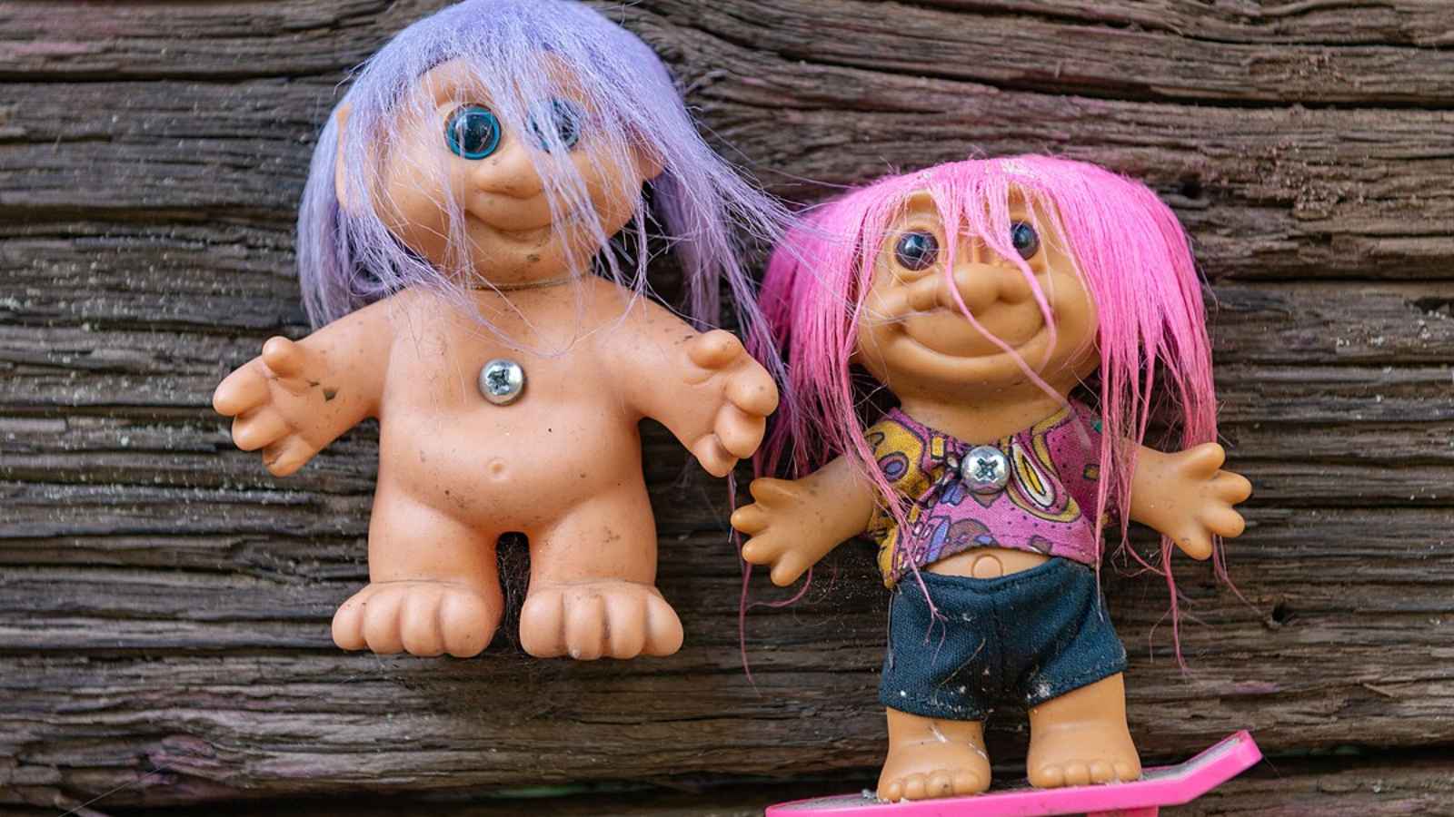 15 Things Every 90s Kid Had That Are Incredibly Valuable Now