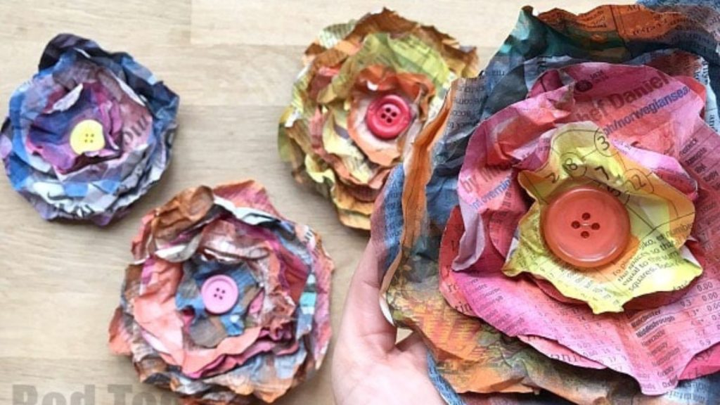 Easy Newspaper Flowers DIY