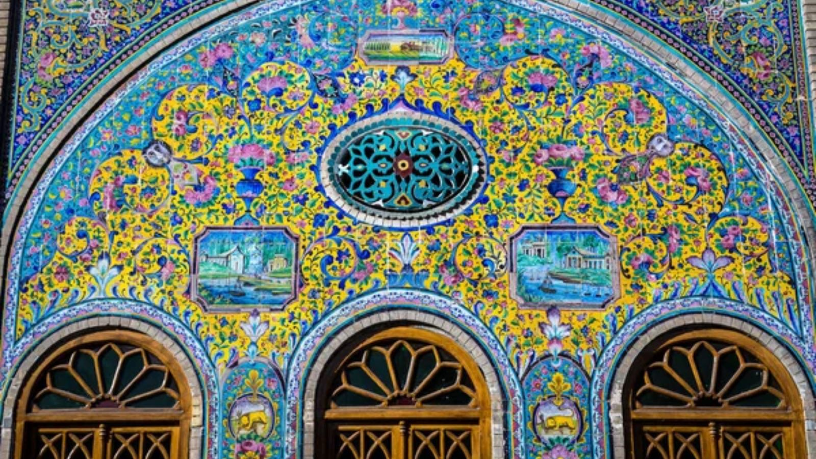 Persian Maximalism