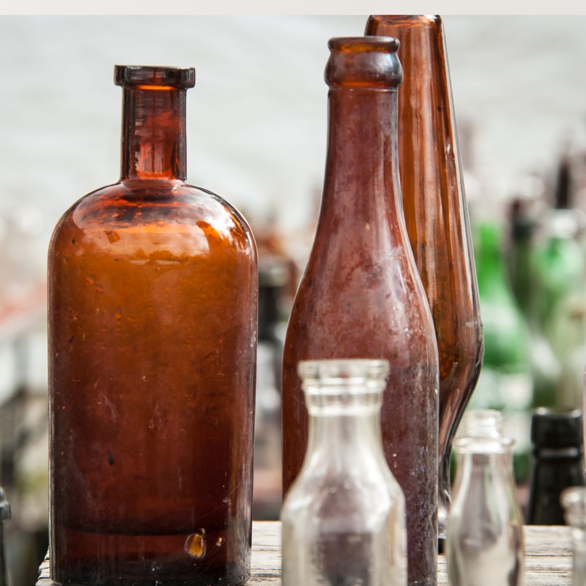 I Asked Estate Sale Regulars for Their Best Advice&mdash;Here&rsquo;s What Every First-Time Shopper Should Know