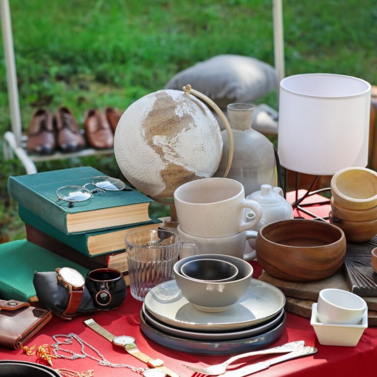 12 Garage Sale Secrets That Can Help You Make More Money This Weekend
