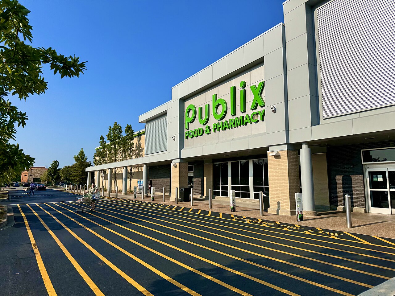 The 14 Best Things to Buy at Publix (According to Frequent Shoppers)