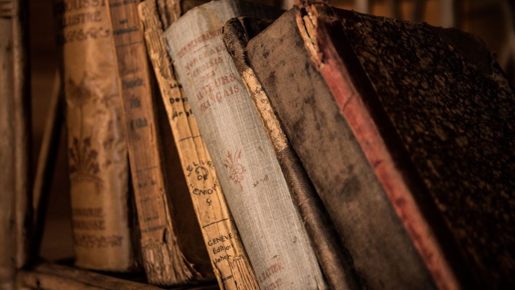 First edition books jarmoluk Pixabay 1