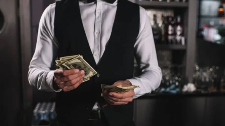 9 Places That Ask for Tips Even Though You Don’t Have to Leave One