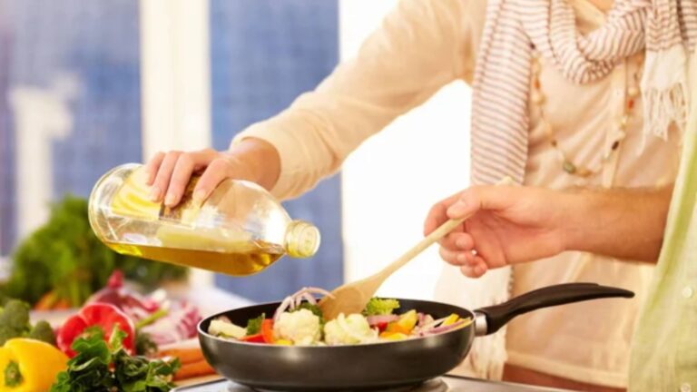 People Who’ve Cut Their Spending Say These Habits Make the Biggest Difference