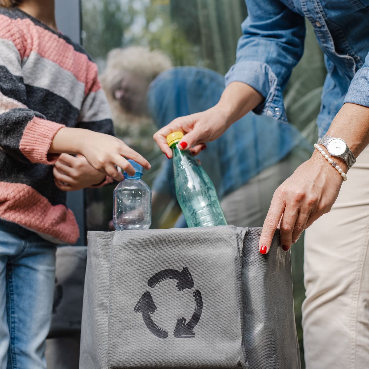 15 Things You Can&rsquo;t Recycle Even Though Everyone Thinks You Can