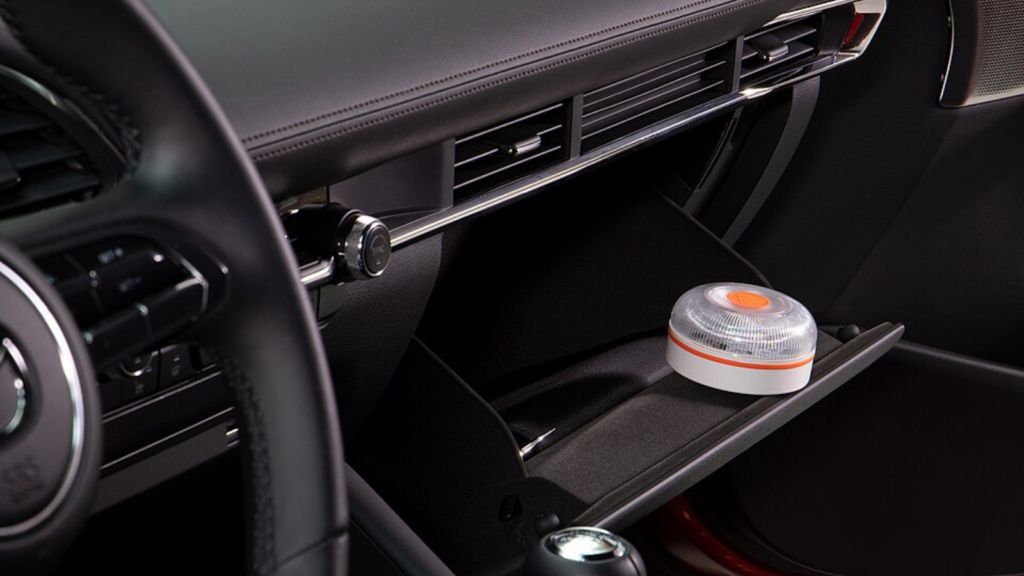 Car&rsquo;s Glove Compartment