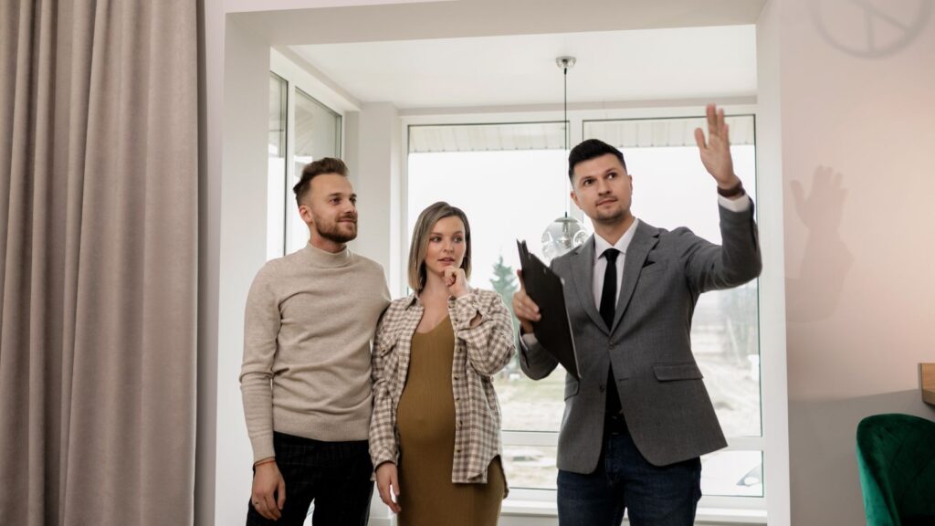 Real Estate Agent
