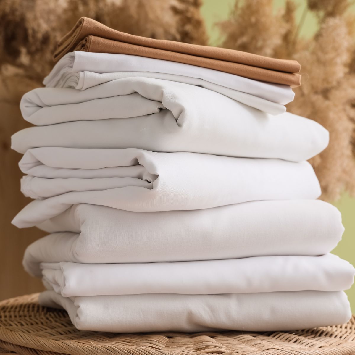 10 Everyday Uses for Old Bed Sheets You’ll Wish You Knew Sooner