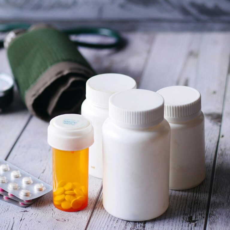 16 Ways to Reuse Empty Pill Bottles That Most People Never Think Of