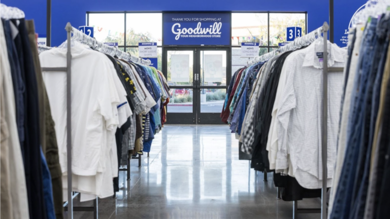 14 Things You Should Never Do at a Goodwill