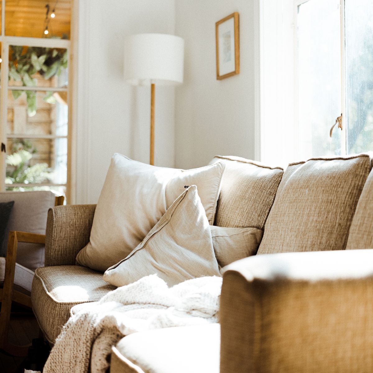 10 Things You Should Never Store Inside Your Home