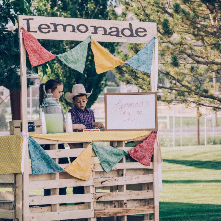 18 Food and Drink Ideas to Sell at Your Garage Sale for Extra Cash