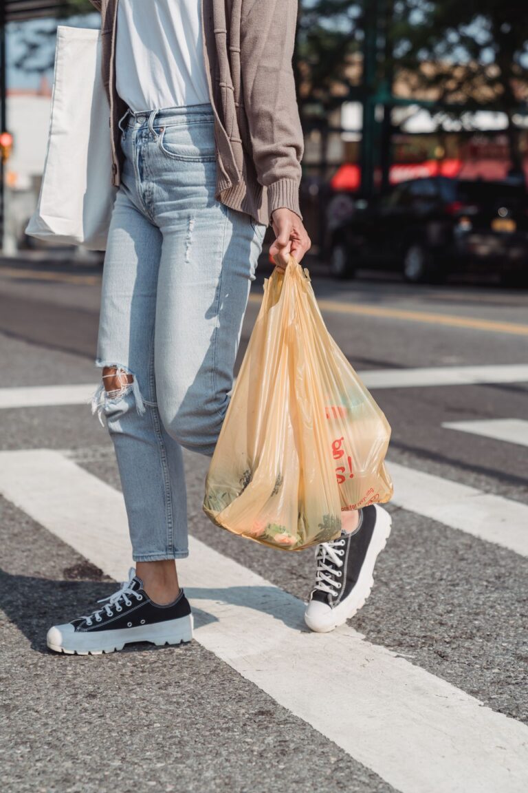 10 Ways to Reuse Plastic Grocery Bags Around the House