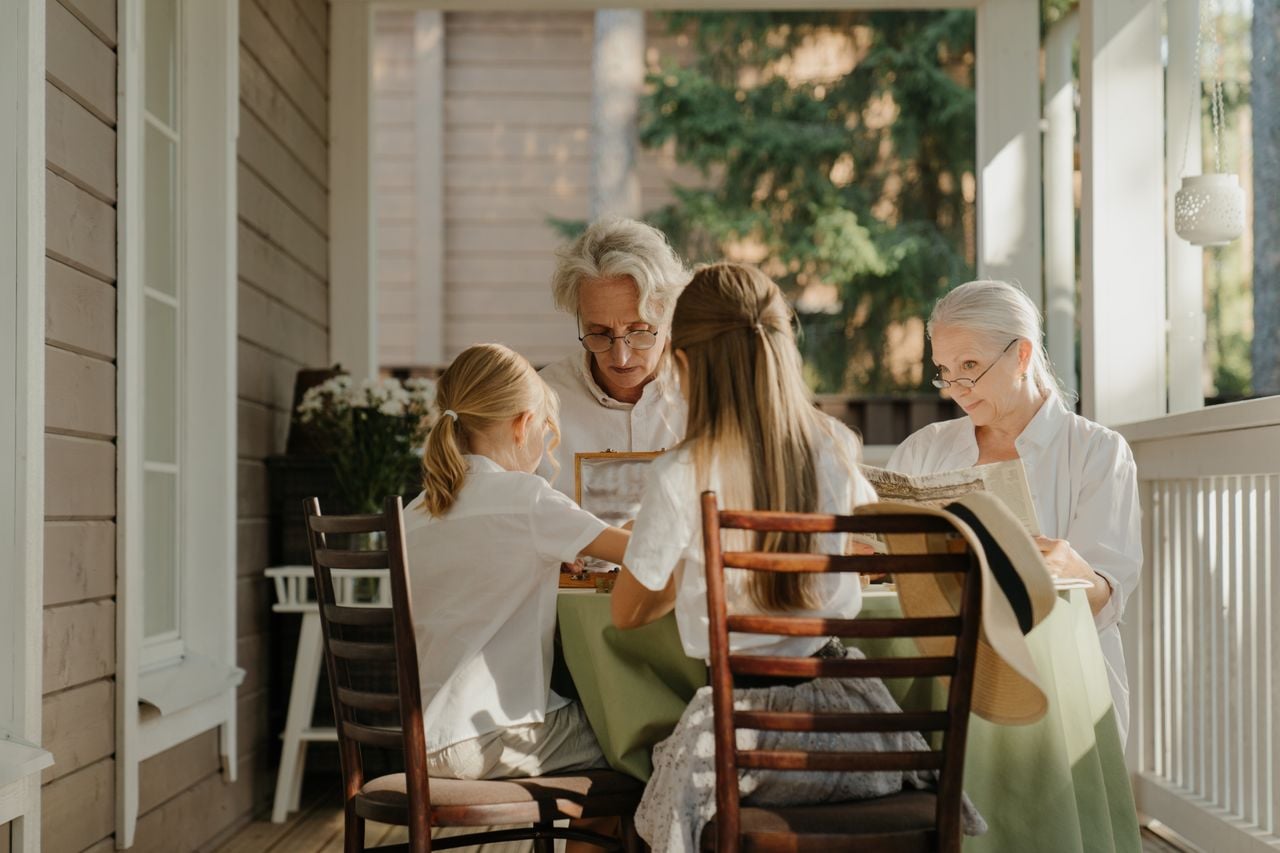 12 Grandparent Habits That Can Slowly Push Family Away