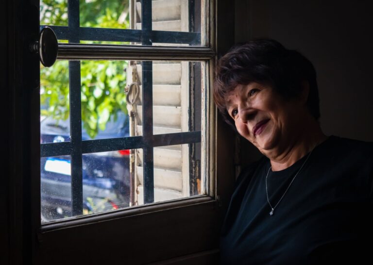 Retirees Aren’t Downsizing Like They Used To, and It Could Be Reshaping the Housing Market