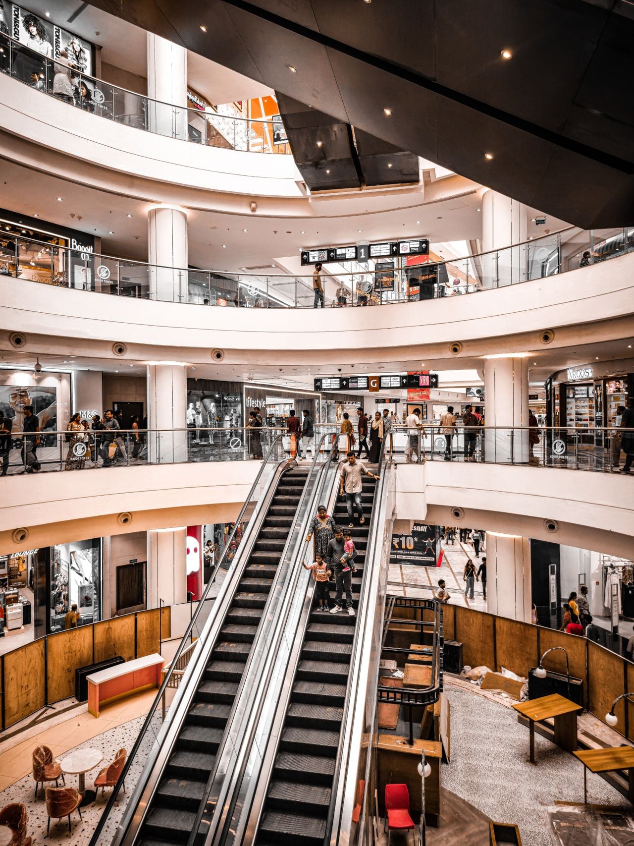shopping mall