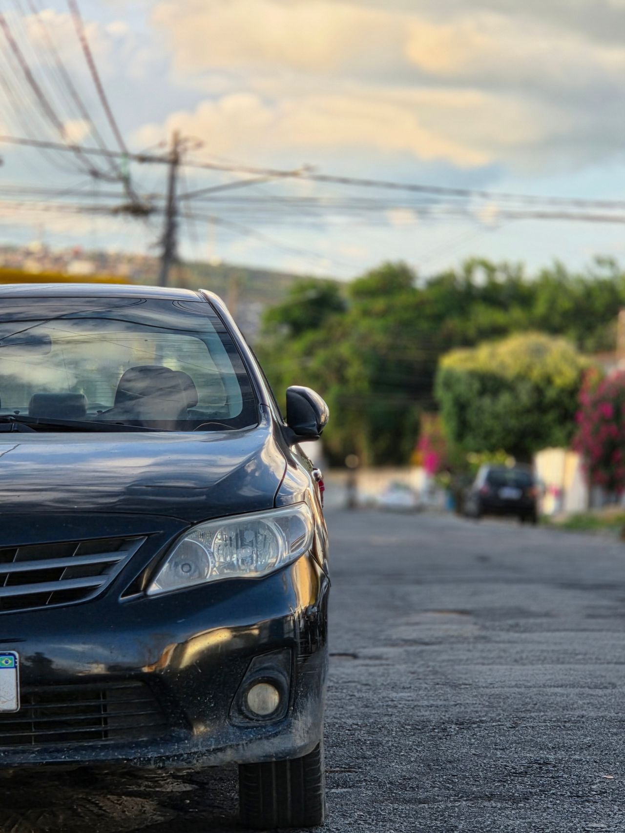 They Asked Their Neighbor to Stop Blocking the Driveway. Weeks Later, the Car Was Towed
