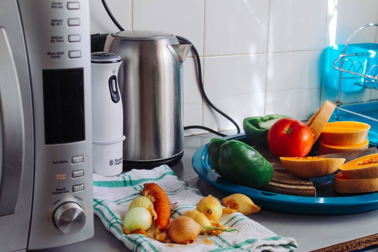 14 Things Most of Us Keep Around the House Much Longer Than We Should