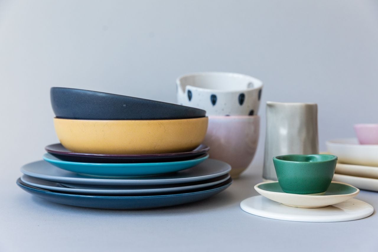 Does Goodwill wash donated dishes, mugs, and cookware before selling them? Here&rsquo;s what shoppers should know