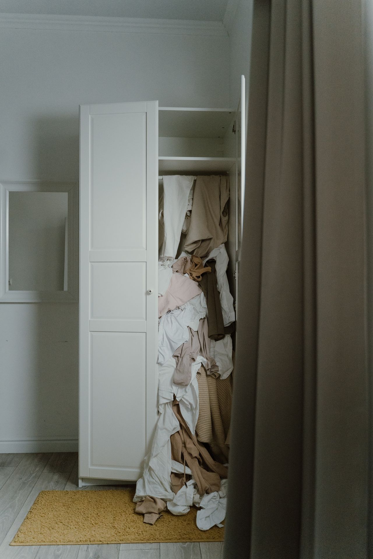 8 Decluttering Ideas for People Who Don’t Want to Spend All Day Organizing