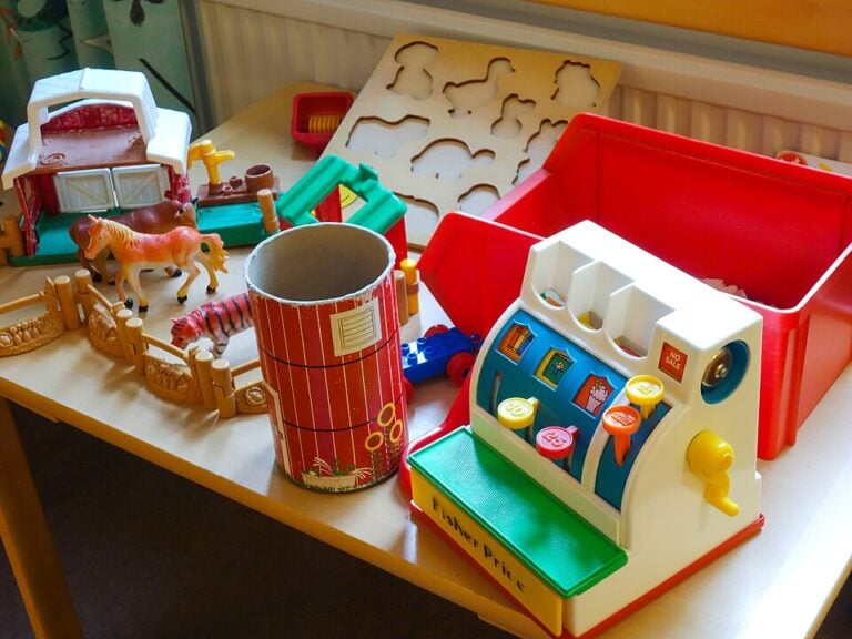 toys
