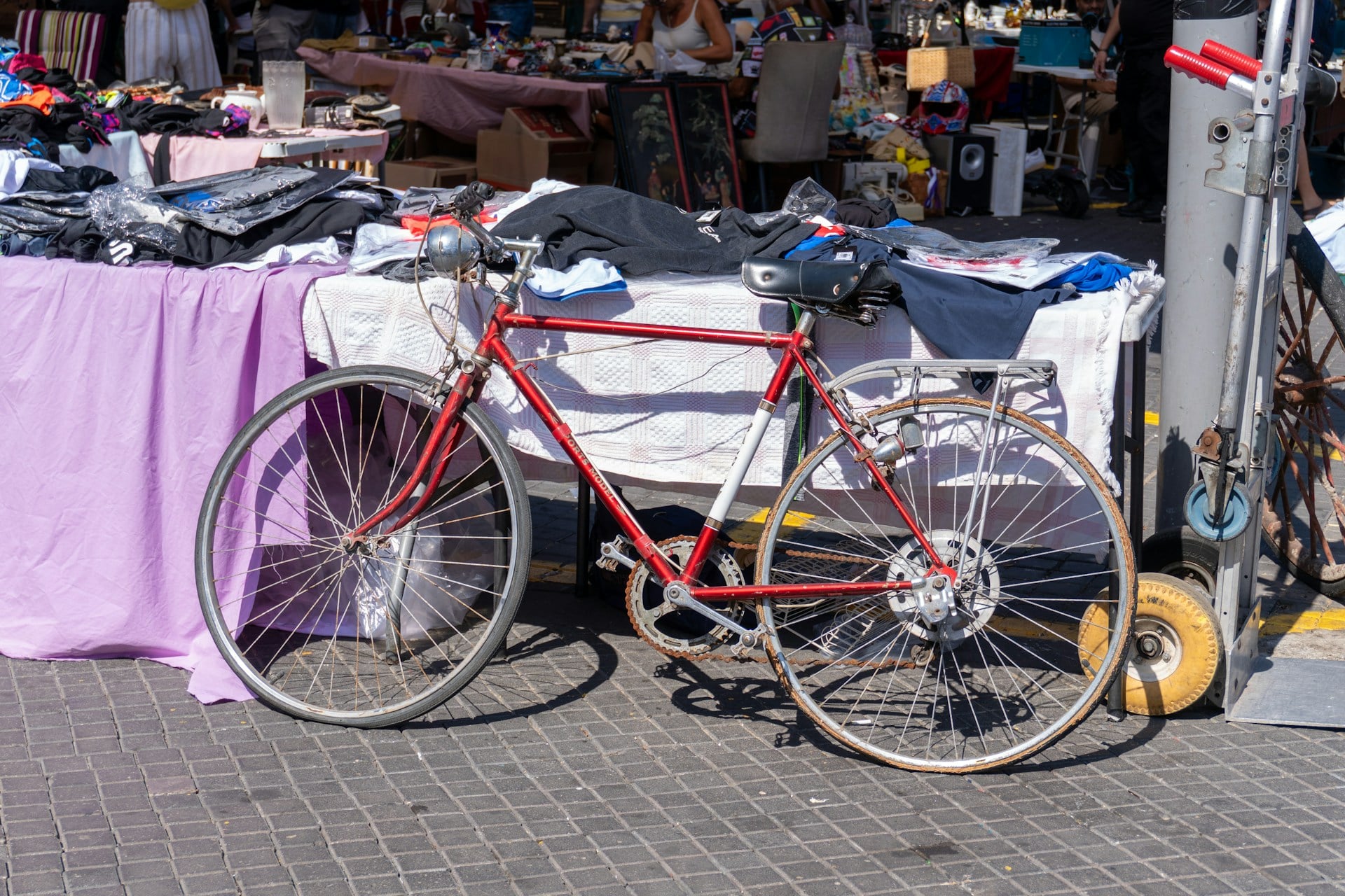 These 10 San Francisco Bay Area Flea Markets Deserve a Spot on Your Weekend Plans
