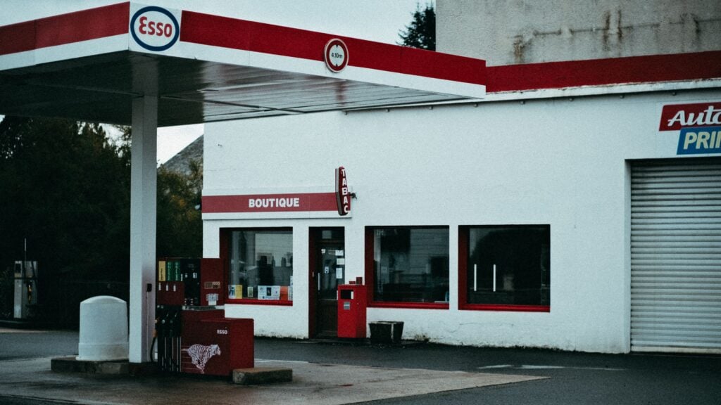  Gas Station