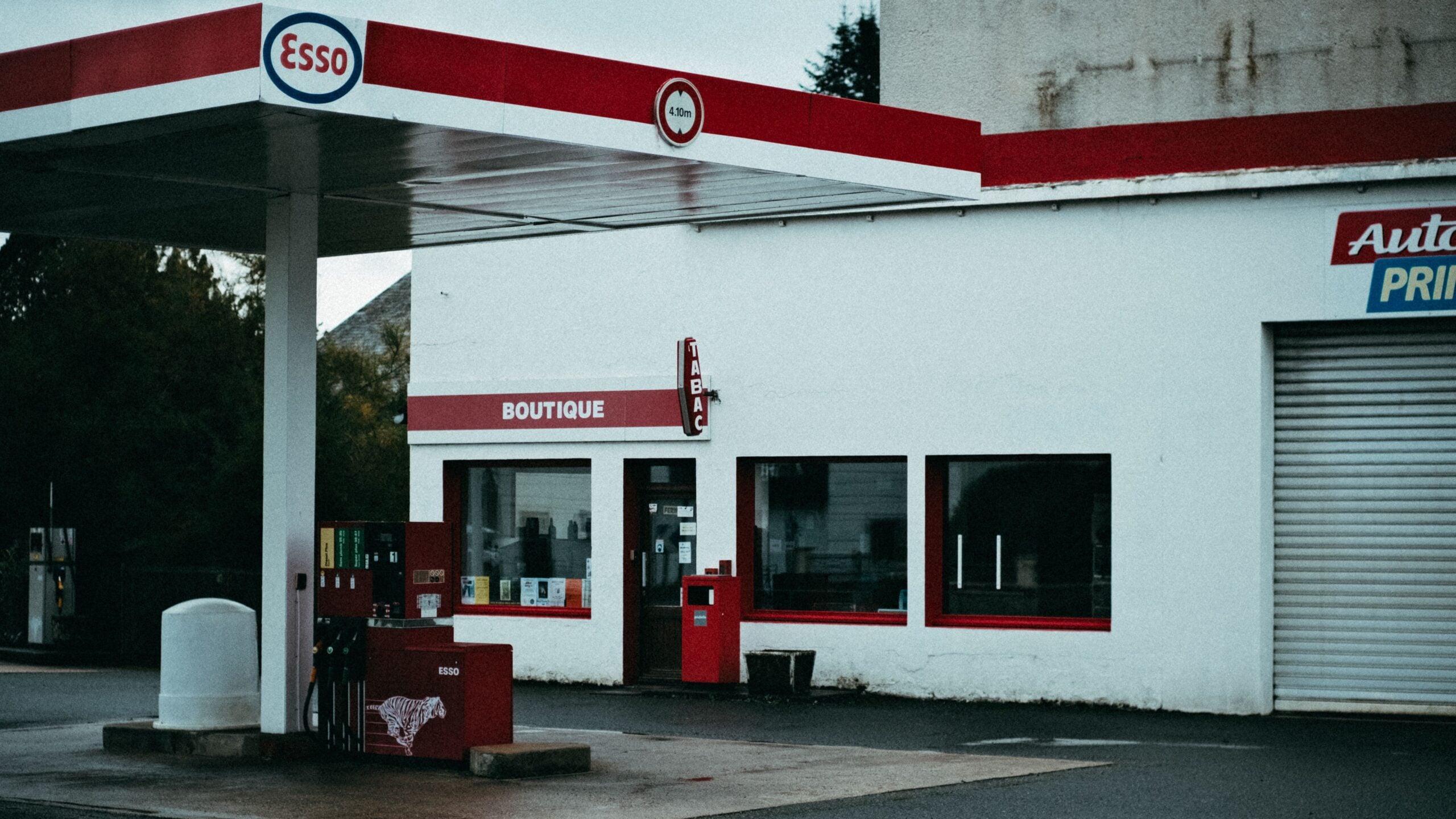 Gas Station